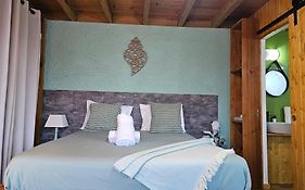 Fernandes Guest House Green Bungalow